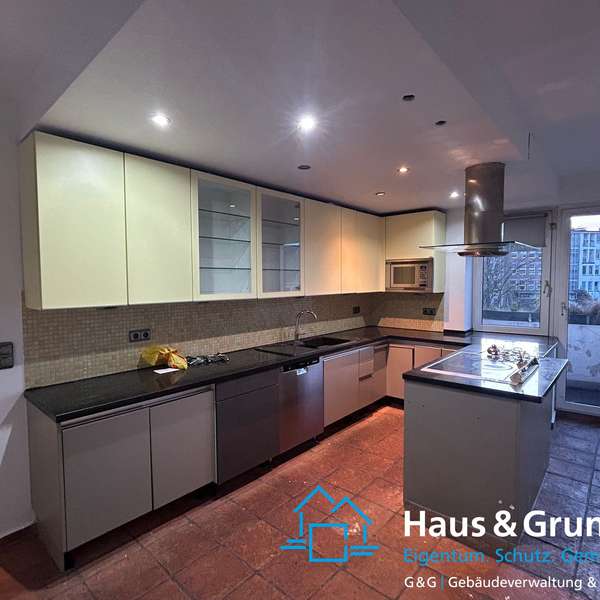 *** charmante 2-Zimmer-Wohnung im Herzen von Aachen ***