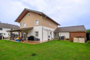 Modernes Einfamilienhaus von 2019 mit Garten und Doppelgarage – Die vollständige Adresse der Immobilie erhältst du vom Anbieter., 84529 Tittmoning – Vorschaubild 10