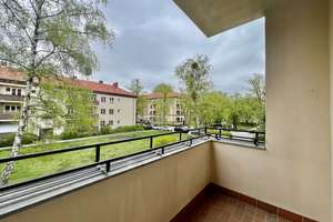 FREI! 2-Zimmer-Whg. + abgezogenen Dielen in Zehlendorf + Balkon + Bj. ca.1930 + hell & ruhig im 1.OG – Die vollständige Adresse der Immobilie erhältst du vom Anbieter., 14169 Zehlendorf, Berlin – Vorschaubild 3