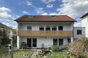 Willkommen in Ihrem neuen Zuhause in Karben - Okarben
Freistehendes Einfamilienhaus mit Garage – Die vollständige Adresse der Immobilie erhältst du vom Anbieter., 61184 Karben – Vorschaubild 2