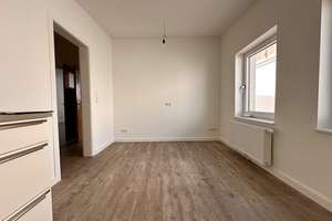 Sanierte Dachgeschosswohnung in Altstadtnähe – Die vollständige Adresse der Immobilie erhältst du vom Anbieter., 23564 Sankt Jürgen, Lübeck – Vorschaubild 4