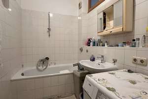 Katip | Attraktive 3-ZKB-Wohnung mit ca.63 m² – gut gelegenes Wohneigentum mit Entwicklungspotenzial – Die vollständige Adresse der Immobilie erhältst du vom Anbieter., 86154 Oberhausen-Süd, Augsburg – Vorschaubild 4
