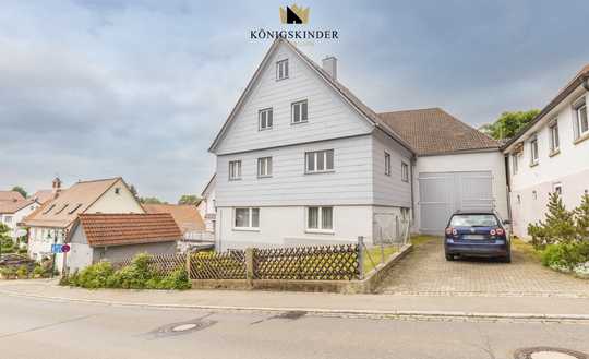Schaffen Sie neuen Wohnraum: Großes Bauernhaus mit jeder Menge Ausbaureserve, schönem Garten uvm...