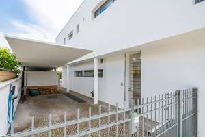 LUXURIÖSES EINFAMILIENHAUS MIT EINLIEGERWOHNUNG, GROßEM GARTEN & POOL IN BAD KROZINGEN – Die vollständige Adresse der Immobilie erhältst du vom Anbieter., 79189 Bad Krozingen – Vorschaubild 6