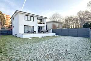 Kernsanierte Stadtvilla in ruhiger Wohnlage in Hamburg-Horn
- Wentzel Dr. – Die vollständige Adresse der Immobilie erhältst du vom Anbieter., 22119 Horn, Hamburg – Vorschaubild 4