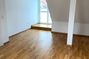 Toll ausgebaute 2 - Zimmer Dachgeschoss Wohnung mit Einbauküche in Zentrumsnähe! – 93055 Ostenviertel, Regensburg – Vorschaubild 10