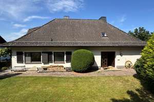 /// Provisionsfrei - Traumhaus über den Dächern von Bad Karlshafen als 1- o. 2-Familienhaus nu – Die vollständige Adresse der Immobilie erhältst du vom Anbieter., 34385 Bad Karlshafen – Vorschaubild 2