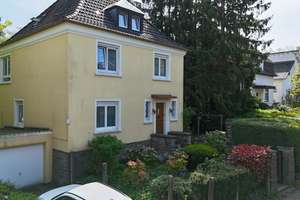 Charmantes Einfamilienhaus mit Ausbaupotenzial, großem Garten und Garage in ruhiger  Wohngegend – Im Erlenbusch 3, 58093 Emst, Hagen – Vorschaubild 4
