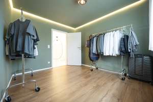 Hochwertig sanierte 4-Zimmer-Wohnung mit Balkon – stilvoll wohnen in Klein Lafferde  – Die vollständige Adresse der Immobilie erhältst du vom Anbieter., 38268 Lengede – Vorschaubild 9