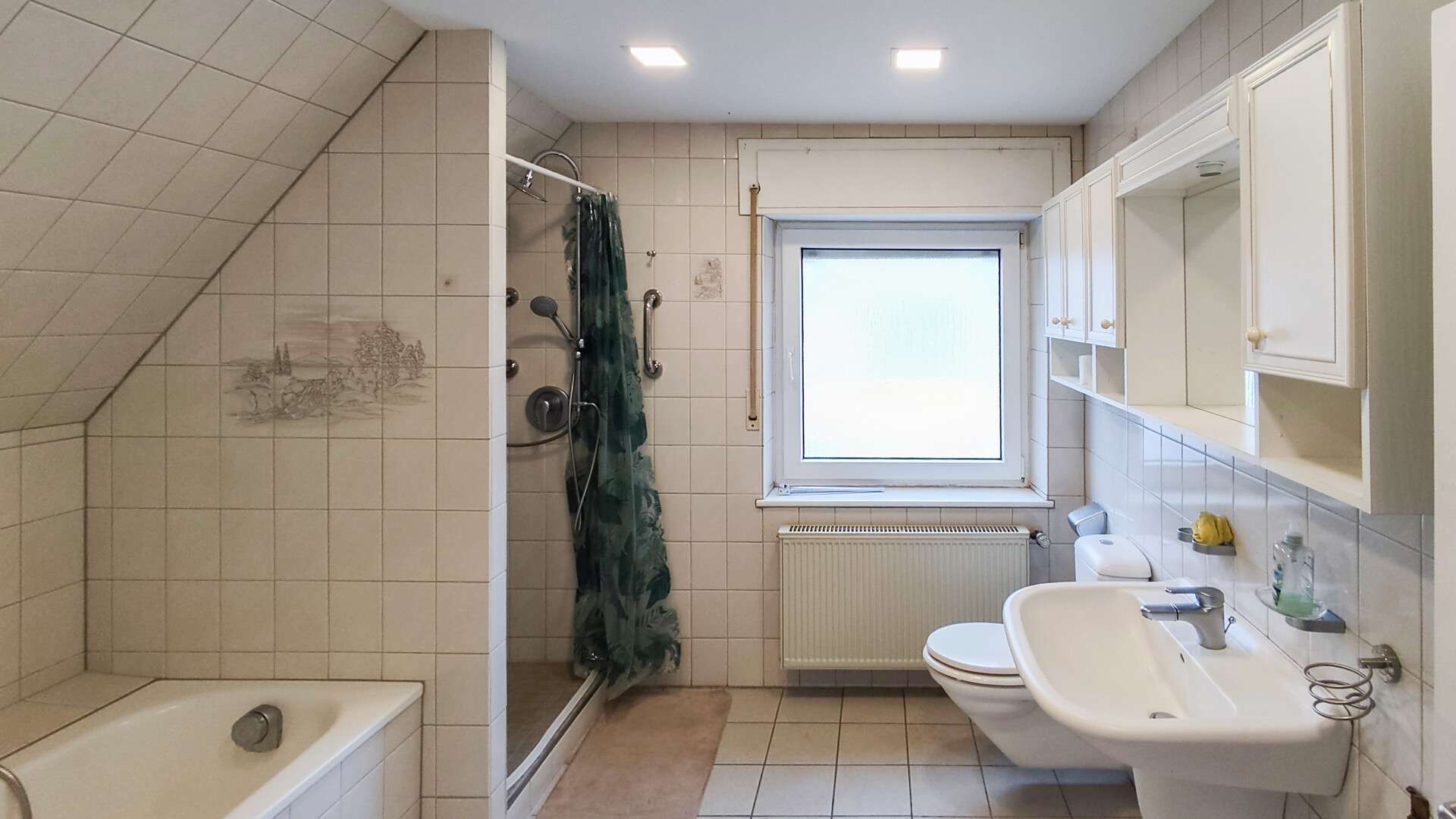 Immobilie in Ransbach-Baumbach - Einfamilienhaus mit großem Grundstück (713 m²) in begehrter Lage von Ransbach-Baumbach! - Bild 4