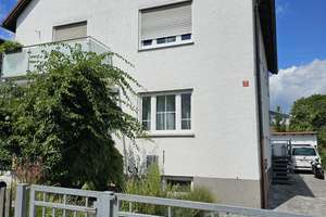 Verkaufe Haus mit großem Grundstück in bester Lage in Freising. – Die vollständige Adresse der Immobilie erhältst du vom Anbieter., 85354 Freising – Vorschaubild 1