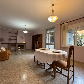 REIHENHAUS IN LA POBLA DEL DUC