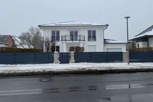 Property thumbnail 1