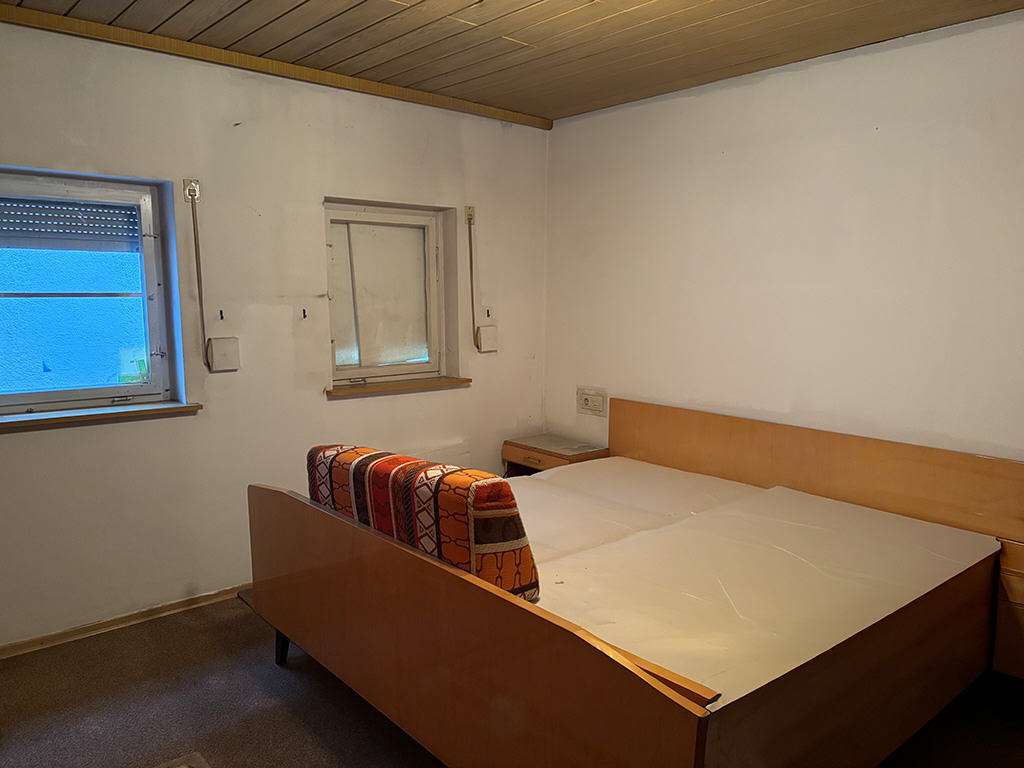 Immobilie in Oberriexingen - Ein-Zweifamilienhaus mit Scheune und Gewölbekeller - Bild 7