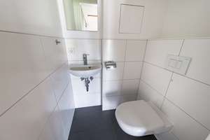 Kriftel: 195 m² Maisonette mit Galerie, großer Terrasse und Weitblick – Die vollständige Adresse der Immobilie erhältst du vom Anbieter., 65830 Kriftel – Vorschaubild 11