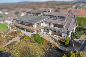 SCHADE IMMOBILIEN - Herrschaftliches Wohnen auf einem beeindruckenden Anwesen! In Schalksmühle. – Die vollständige Adresse der Immobilie erhältst du vom Anbieter., 58579 Schalksmühle – Vorschaubild 34