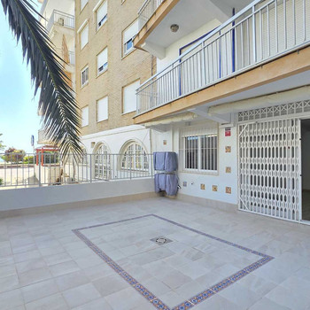 Immobilie zum Verkauf in Las Tres Villas