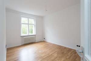Eigentumswohnung in historischem Ensemble zu  verkaufen – Die vollständige Adresse der Immobilie erhältst du vom Anbieter., 10243 Friedrichshain, Berlin – Vorschaubild 2
