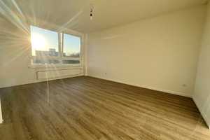 Lichtdurchflutete 3-Zimmer-Wohnung mit Balkon und Aufzug! – Philosophenweg 6, 45279 Essen – Vorschaubild 2