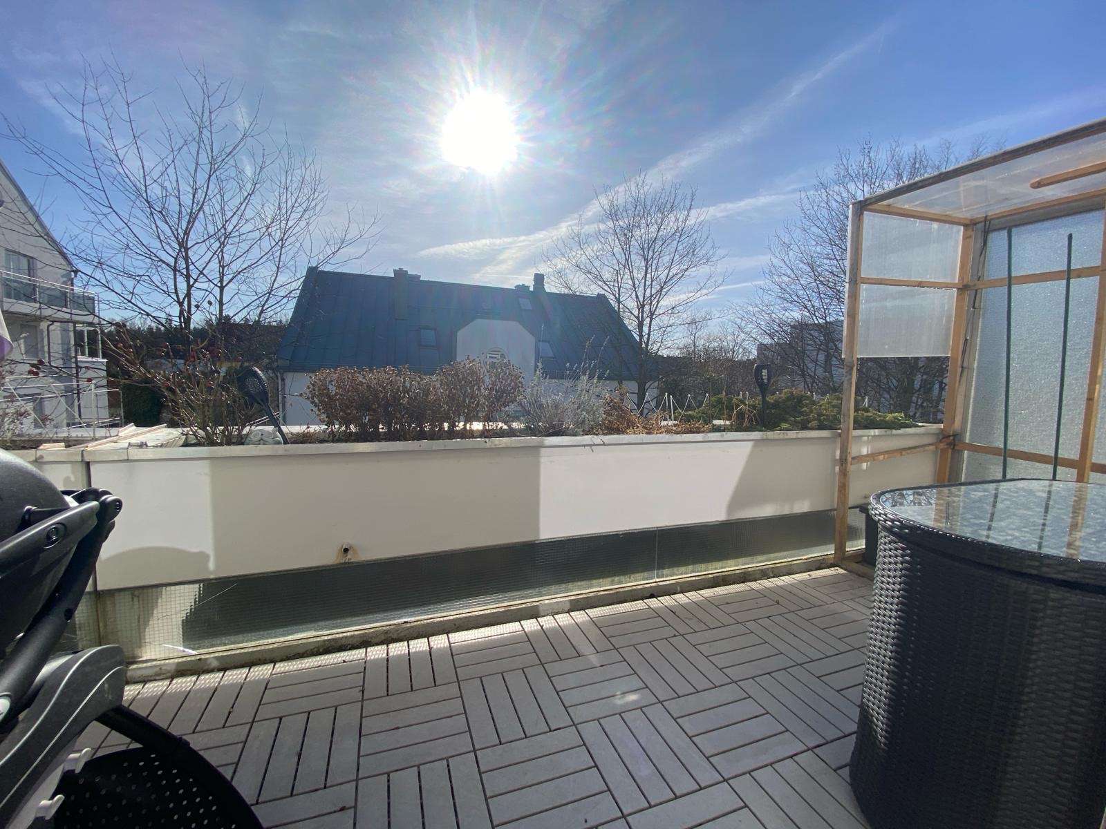 Immobilie in Putzbrunn - Ideal für die junge Familie: helle 3-Zi.-Dachgeschosswohnung mit Sonnenterrasse & TG-Einzelstellplat - Bild 6