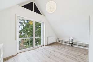 Exklusive Maisonette mit Galerie, 2 Balkonen mit Donaublick & 2 TG Stellplätzen in Ulm Gögglingen – Die vollständige Adresse der Immobilie erhältst du vom Anbieter., 89079 Gögglingen, Ulm – Vorschaubild 17