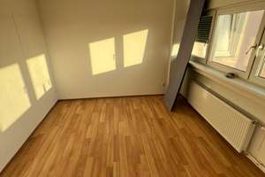 Modernisierte 2-Zimmer-Wohnung mit Skyline Blick