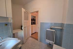 * CHARMANTE 2-Zi-Wohnung in STILvollem ALTBAU und attraktiver CITYLAGE * – Theresienstraße 37, 90762 Altstadt, Innenstadt, Fürth – Vorschaubild 15
