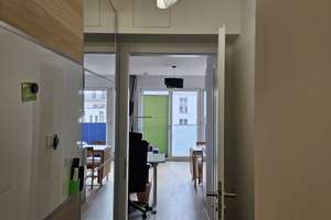 Schicke voll-ausgestattete 1-Zimmer Wohnung im 6. OG zur Untermiete in München-Haidhausen – Regerstraße 0, 81541 Obere Au, München – Vorschaubild 2