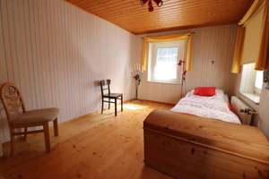 guter Wohnraum und kleiner Preis – Die vollständige Adresse der Immobilie erhältst du vom Anbieter., 95131 Schwarzenbach am Wald – Vorschaubild 13