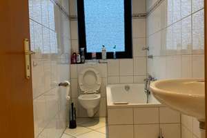 3-Zimmer-Wohnung mit sonnigem Balkon und zwei Badezimmern in Essen – Bunsenstraße 73, 45145 Holsterhausen, Essen – Vorschaubild 7