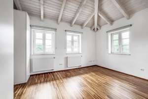 Mediterrane Villa mit Außen-Pool, Fitness-Pavillon und Doppelgarage – Die vollständige Adresse der Immobilie erhältst du vom Anbieter., 94060 Pocking – Vorschaubild 17
