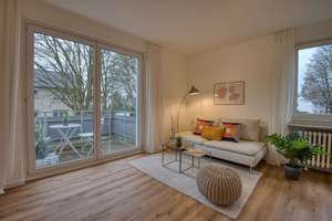 Sofort einziehen! Top renovierte 2-Zimmer-Whg. mit großem Balkon in ruhiger Lage, Bonn-Bad Godesberg – Im Bachfeld 46, 53179 Mehlem, Bonn – Vorschaubild 1