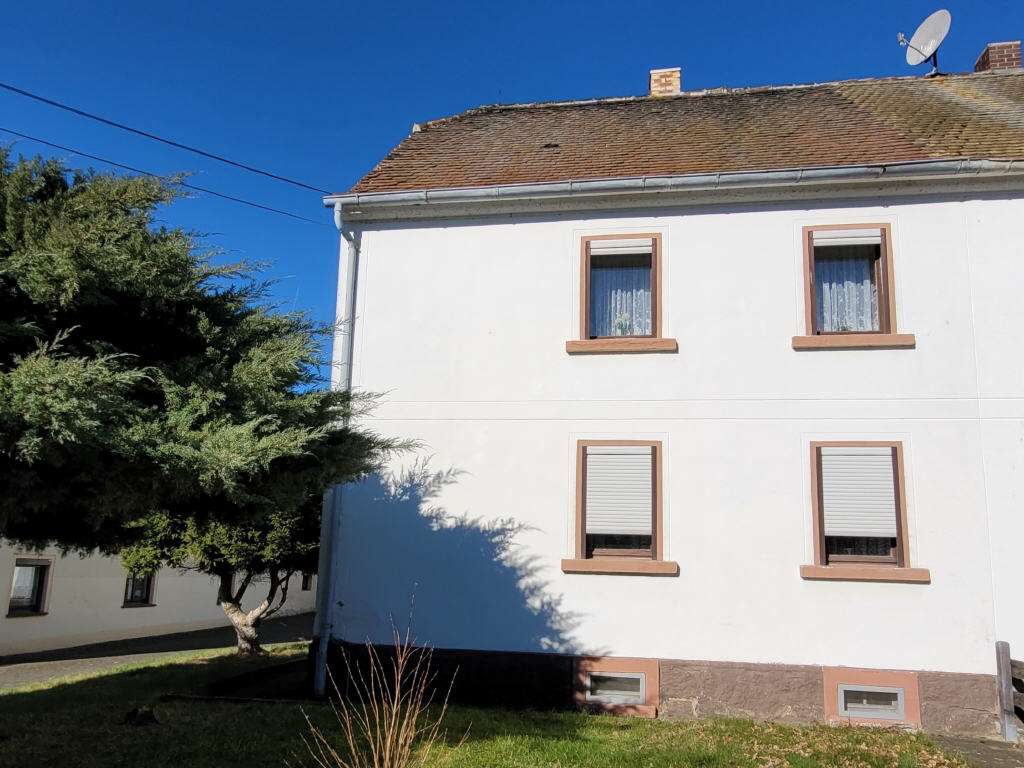 Charmante Doppelhaushälfte mit großem Garten in Naundorf, nahe Oschatz!, Nordsachsen Kreis – Bild 2