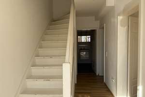 !!! NEUER PREIS !!! Frisch renoviertes 1 Familienhaus mit 5 Zimmer, Küche, 2 x Bad und Balkon – Die vollständige Adresse der Immobilie erhältst du vom Anbieter., 68169 Neckarstadt-West, Mannheim – Vorschaubild 2