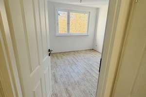 Moderne, frisch renovierte 2-Zimmer-Wohnung mit großem Balkon in Sachsenhausen-Süd – 60598 Sachsenhausen-Süd, Frankfurt am Main – Vorschaubild 6