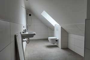 Energieeffizient mit Süd/West Balkon|2-Zimmer DG-Neubauwohnungen nahe der Heider Kreistannen – Die vollständige Adresse der Immobilie erhältst du vom Anbieter., 25746 Heide – Vorschaubild 6