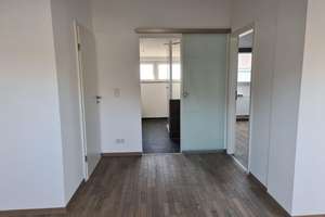 Exklusive 3,5-Zimmer-Dachgeschosswohnung mit Loggia, EBK und Stellplatz in Stuttgart – Werastraße 135, 70190 Stöckach, Stuttgart – Vorschaubild 16
