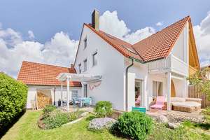 ***Ihr neues Zuhause: Familienhaus mit Gartenidylle und viel Raum zum Leben***