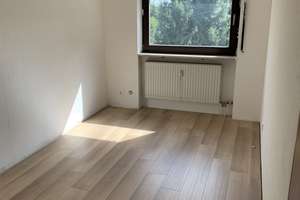 WG geeignete 4 Zimmer Wohnung in Alterlangen, 5 min mit dem Rad in die Stadt – Starenweg 3, 91056 Heiligenloh, Erlangen – Vorschaubild 4