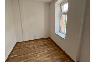 +++sanierte 3 Zimmer (8)DG-Wohnung// Balkon // Aufzug+++ – Jahnstr. 55, 9126 Lutherviertel, Chemnitz – Vorschaubild 3
