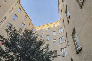 GROßZÜGIGE UND KLASSISCHE ALTBAUWOHNUNG MIT BALKON IN PRENZLAUER BERG! PROVISIONSFREI! – Ueckermünder Str. 17, 10439 Prenzlauer Berg, Berlin – Vorschaubild 20