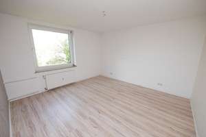 Teilrenovierte helle, geräumige 3,5-Zimmer-Wohnung mit Balkon und Aufzug - Ihr neues zu Hause Buer – Goldbergstr. 84c, 45894 Buer, Gelsenkirchen – Vorschaubild 6