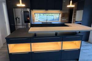 Exklusives Einfamilienhaus (KfW40plus) mit 7 Zimmern, Wellnessbereich, High-End-Technik – Die vollständige Adresse der Immobilie erhältst du vom Anbieter., 82061 Neuried – Vorschaubild 3