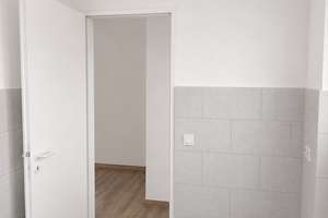 Helle, frisch renovierte Wohnung im 2. OG, 2 Balkone, Aufzug, in D-Derendorf, frei ab 1.11.2026  – 40476 Derendorf, Düsseldorf – Vorschaubild 8