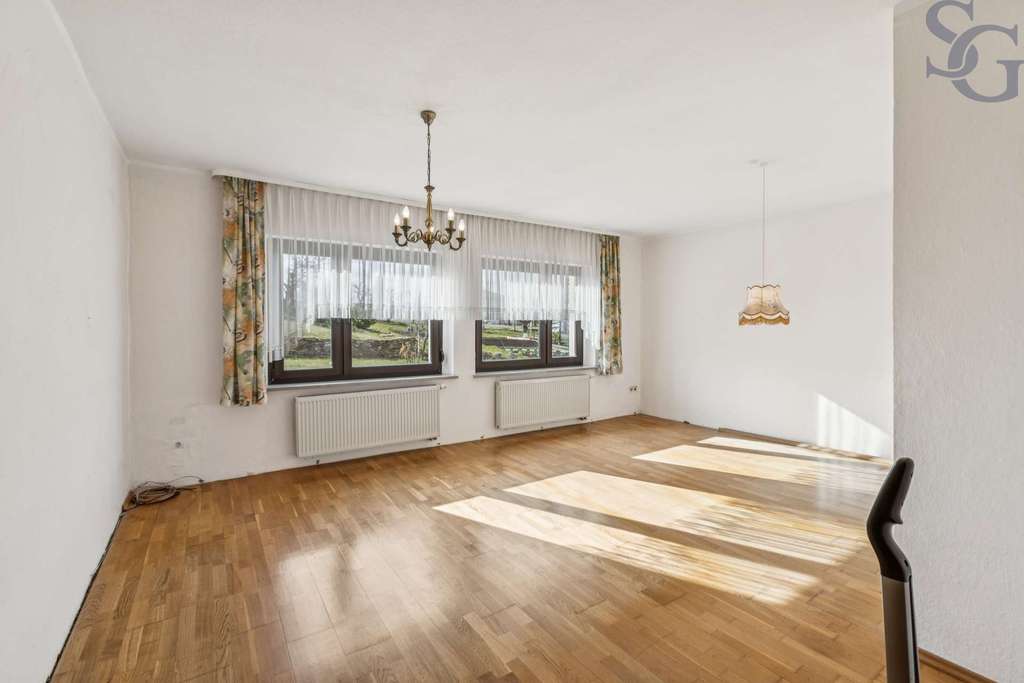 Immobilie in Teuchern - Doppelhaushälfte für die ganze Familie - ruhige Oase mit Feldblick | Pool | Terrasse & Garage - Bild 2