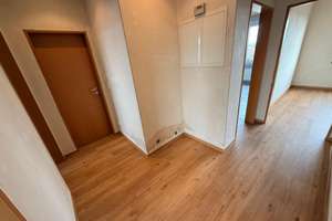 Helle 3-Zimmer Wohnung im 4. OG  in Aachen-Burtscheid – Krugenofen 53, 52066 Burtscheider Abtei, Aachen – Vorschaubild 2