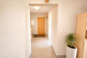 Großzügige 4-Zimmer-Wohnung mit Balkon, Garage  in ruhiger Lage von Münster Hiltrup – Die vollständige Adresse der Immobilie erhältst du vom Anbieter., 48165 Hiltrup-West, Münster – Vorschaubild 3