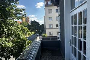 LINDEN: UMFASSEND SANIERTE 5-ZI-ALTBAU-WHG MIT STUCK, 2 BALKONEN, EBK & GEMEINSCHAFTSGARTEN – Die vollständige Adresse der Immobilie erhältst du vom Anbieter., 30449 Linden-Süd, Hannover – Vorschaubild 8