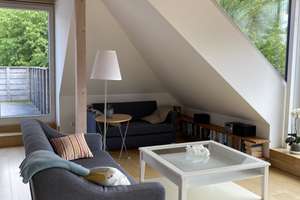 Lichtdurchflutete  loftartige Dachgeschosswohnung 