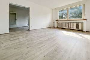 Renovierte 3-Zimmer-Wohnung mit Loggia und großzügigem Wohnambiente in Duisburg – Die vollständige Adresse der Immobilie erhältst du vom Anbieter., 47169 Marxloh, Duisburg – Vorschaubild 4